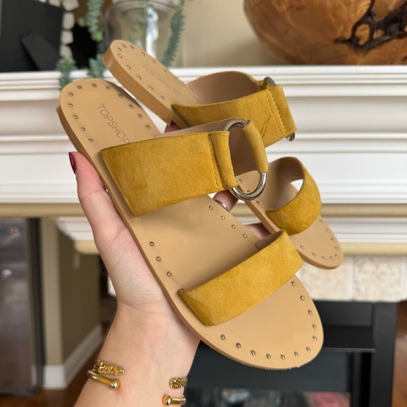 Topshop Mustard Yellow Metal Ring Metal Studded Slides Size 8.5 - Picture 1 of 6